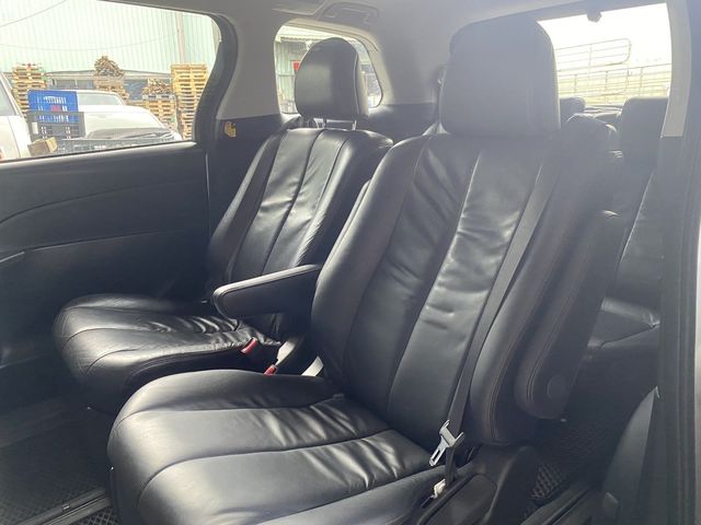 TOYOTA豐田 PREVIA  第4張相片