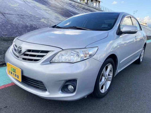 TOYOTA豐田 ALTIS  第1張相片