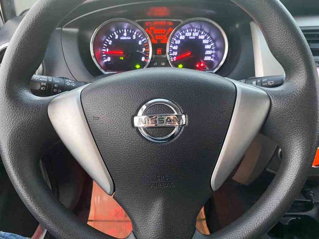 NISSAN日產 LIVINA  第4張相片