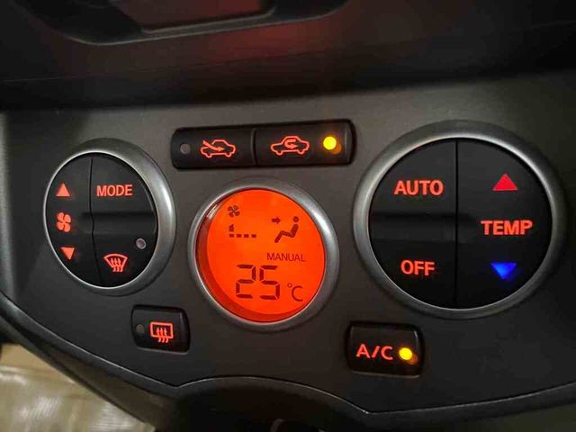NISSAN日產 LIVINA  第8張相片