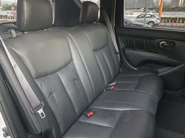 NISSAN日產 LIVINA  第14張相片