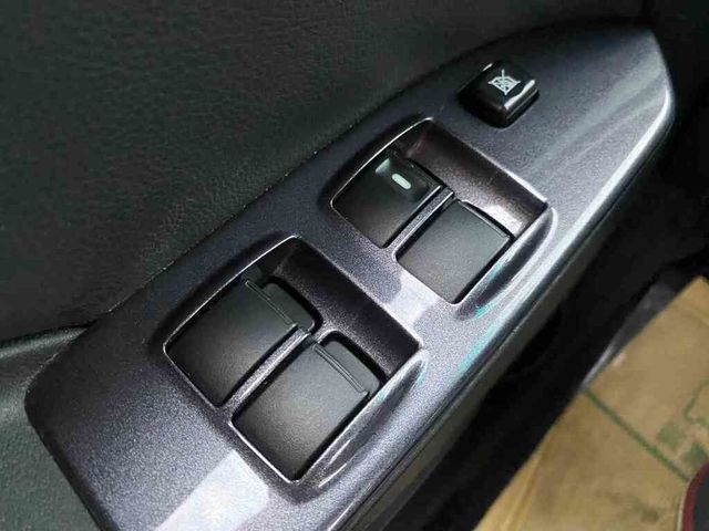 MITSUBISHI三菱 COLT PLUS  第5張相片