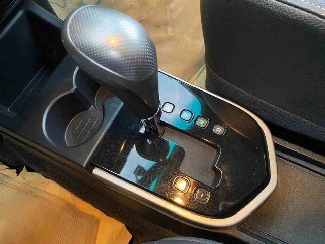 MITSUBISHI三菱 COLT PLUS  第8張相片