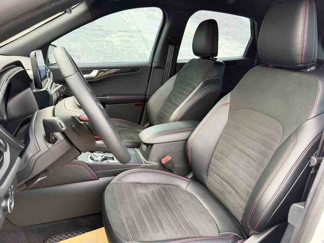 FORD福特 KUGA  第7張相片