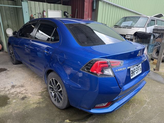 MITSUBISHI三菱 GRAND LANCER  第2張相片