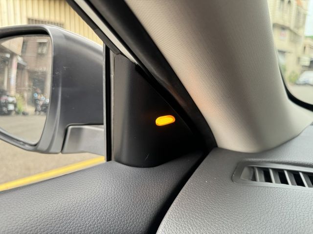 ★大改款配備大升級2.0智行版~電尾門、全速ACC、半自動駕駛、環景、LED，大特價可全貸可申辦新車利率★  第13張相片