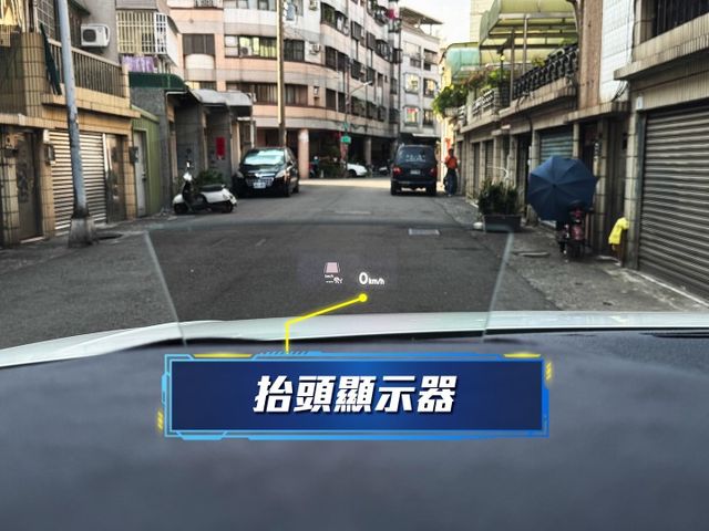 ★稀有4WD版~僅跑4萬多KM/便宜新車約80萬，IKEY.環景.電尾門.自動停車.LV2.雙電動椅★  第9張相片