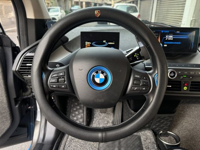 ★秒殺價~BMW i3 REX增程版+升級環景/CARPLAY，僅跑4萬，另附旅充及轉接頭，原鈑件，滿電續航300公里★  第7張相片