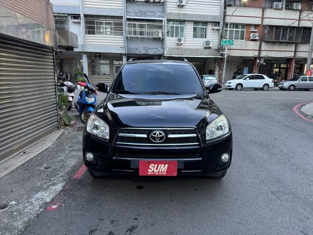 ★超級美車僅跑9萬多~認證車原鈑件，電動椅.定速.恆溫.導航.音響快撥鍵，可配合全額貸款，看到實車保證滿意★  第19張相片