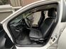 ★僅一年新古車~原廠4年12萬公里保固中，升級倒車顯影/CARPLAY，認證車原鈑件，防滑.9氣囊.胎壓偵測，可全額貸★  第4張縮圖