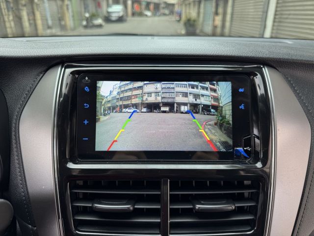 ★僅一年新古車~原廠4年12萬公里保固中，升級倒車顯影/CARPLAY，認證車原鈑件，防滑.9氣囊.胎壓偵測，可全額貸★  第9張相片