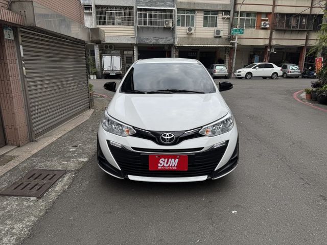 ★僅一年新古車~原廠4年12萬公里保固中，升級倒車顯影/CARPLAY，認證車原鈑件，防滑.9氣囊.胎壓偵測，可全額貸★  第14張相片