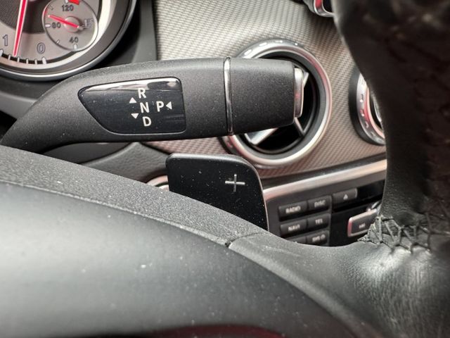 ★最美白色系價格最保值~IKEY.電尾門.電動椅.自動停車.AEB.換檔撥片.魚眼HID，認證車原鈑件，可全額貸款★  第9張相片