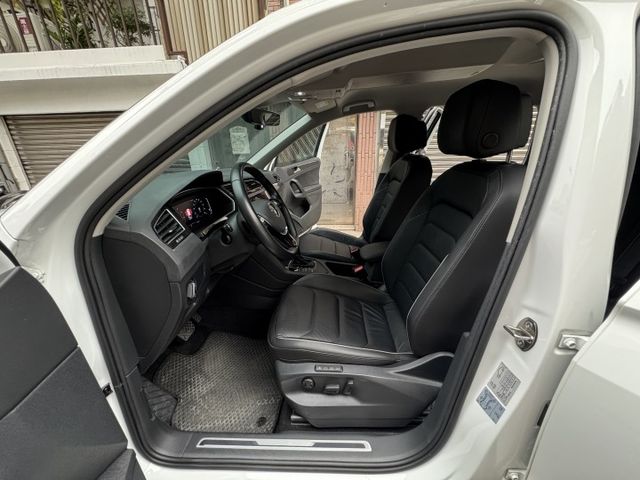 ★1.4渦輪最頂級Elengane版有環景/自動停車/換檔撥片/LV2~認證車原鈑件，IKEY.盲點.電尾門.電動椅★  第4張相片