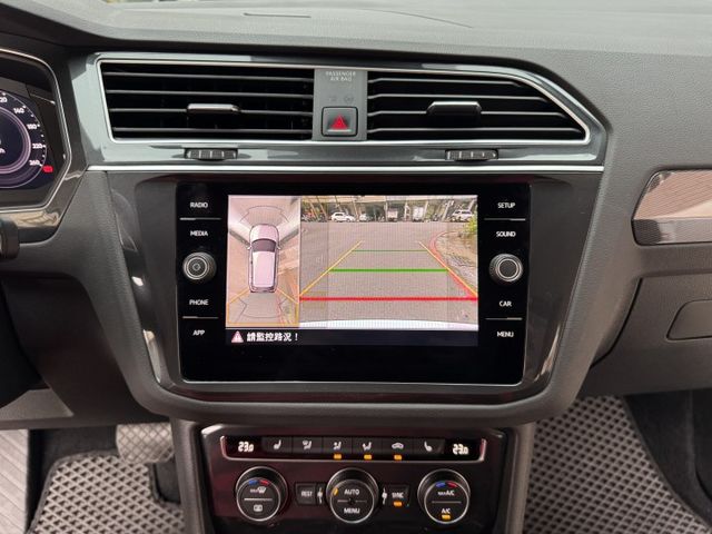 ★1.4渦輪最頂級Elengane版有環景/自動停車/換檔撥片/LV2~認證車原鈑件，IKEY.盲點.電尾門.電動椅★  第15張相片