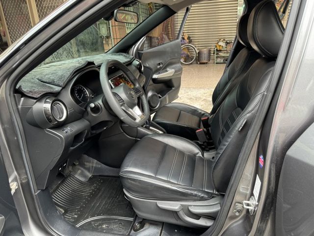 ★本月特惠車~有認證+原鈑件才安心，IKEY.定速.車道偏移.6氣囊.CARPLAY導航.防滑系統，可全額貸款★  第3張相片