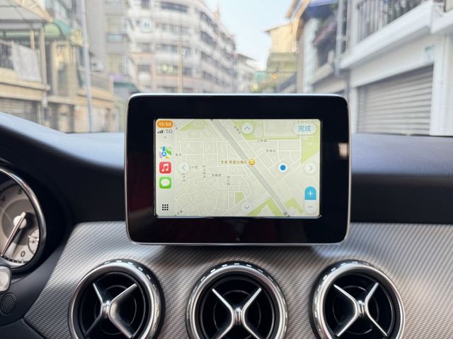 ★超美總代理GLA180+升級CARPLAY~內裝外觀媲美新車，IKEY.電尾門.電動椅.換檔撥片.HID，認證車原鈑★  第14張相片