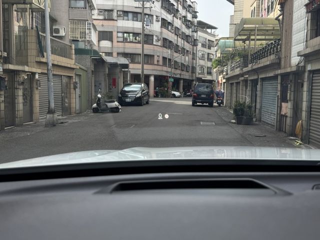 ★超美T5M AWD版~僅跑4萬多超低里程，環景影像.感應尾門.LED.電動椅X2.盲點偵測，認證車原鈑件，可全額貸款★  第11張相片