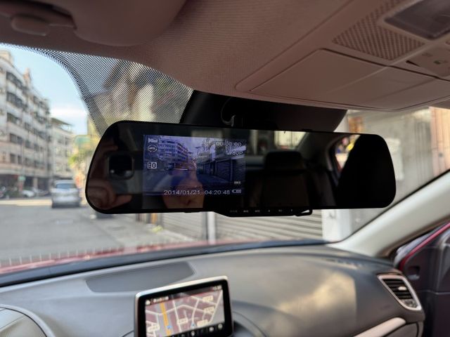 ★稀有4D頂級版有盲點/IKEY/HUD/換檔撥片/HID頭燈~僅跑6萬超低里程，認證車原鈑件，可全額貸款★  第7張相片