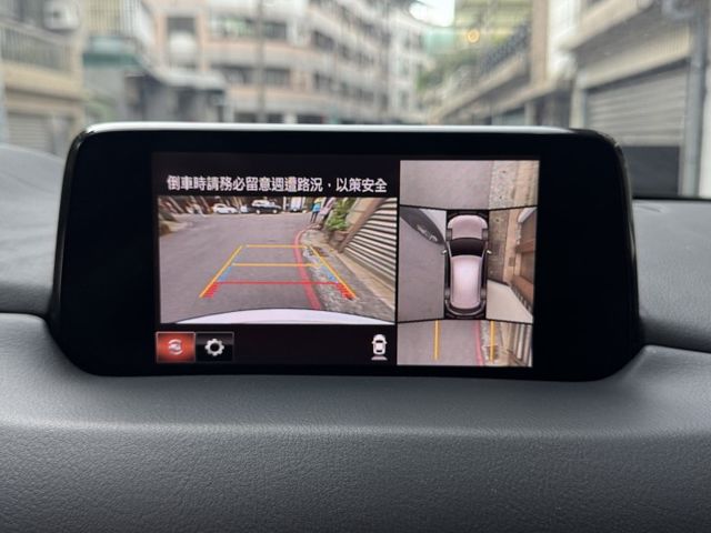 稀有BOSE旗艦經典版新車119.9萬~環景.ACC.車道維持.IKEY.HUD.電動椅.盲點.LED.電尾門，原鈑件  第14張相片