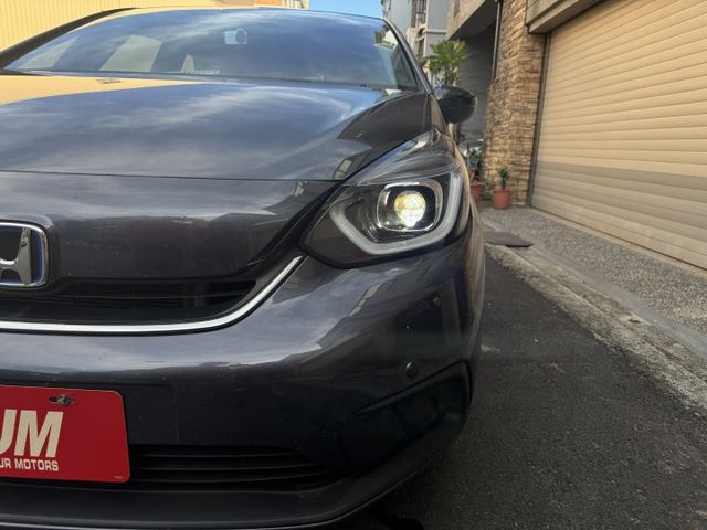 ★油電版未滿一年車~現省20萬元，IKEY.摸門解鎖.LV2.盲點.LED.CARPLAY導航，認證車原鈑件，可全額貸★  第20張相片