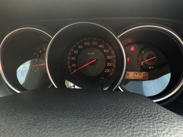 ★大特價超美五門掀背車~里程跑少，認證車原鈑件，內裝外觀都很美/四顆輪胎也很新喔，比較後就知優惠，可全額貸款★  第6張相片