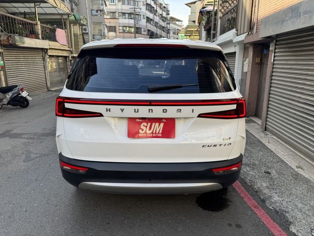 ★七人旗艦版~下殺全台最低價，認證車原鈑件，全景天窗.環景影像.LV2.電動滑門.盲點.CARPLAY，原廠保固可全貸★  第17張相片