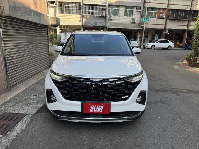 ★七人旗艦版~下殺全台最低價，認證車原鈑件，全景天窗.環景影像.LV2.電動滑門.盲點.CARPLAY，原廠保固可全貸★  第18張相片