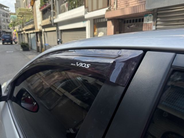 ★大特價僅跑9萬多公里~升級鋁圈/盲點偵測，認證車原鈑件，有認證才能比較安心，可全額貸款，省油省稅優質代步車★  第13張相片