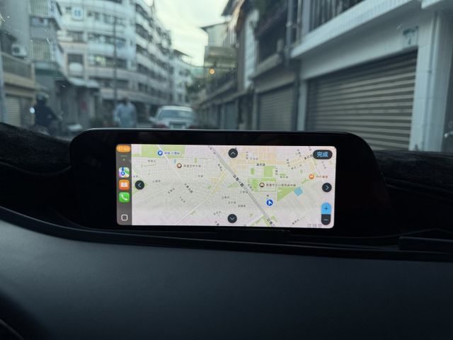 ★大特價全新大改款4D頂級版~認證車原鈑件，IKEY.LV2.盲點.LED.CARPLAY導航.倒車顯影，可全額貸款★  第13張相片