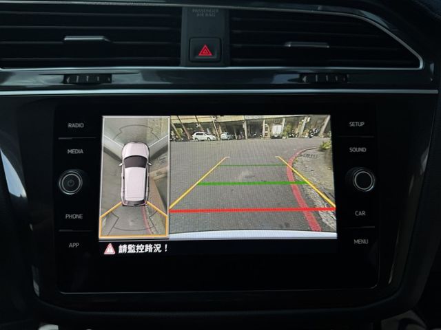 ★1.4最頂級Elengane版才有360環景/Lv2系統/自動停車，本月特惠車/最美白色~省油低稅渦輪動能★  第7張相片