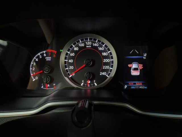 ★大特價豪華版+升級10萬精裝特仕~認證車原鈑，IKEY.LV2.導航.CARPLAY.前雷達.HUD.LED，可全貸★  第5張相片