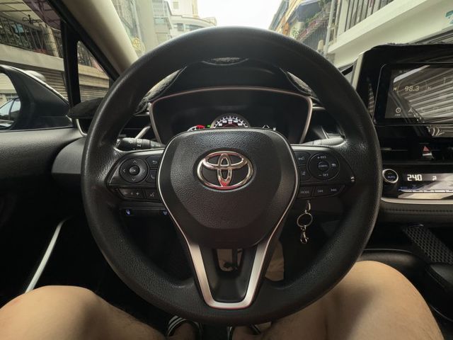 ★大特價豪華版+升級10萬精裝特仕~認證車原鈑，IKEY.LV2.導航.CARPLAY.前雷達.HUD.LED，可全貸★  第6張相片