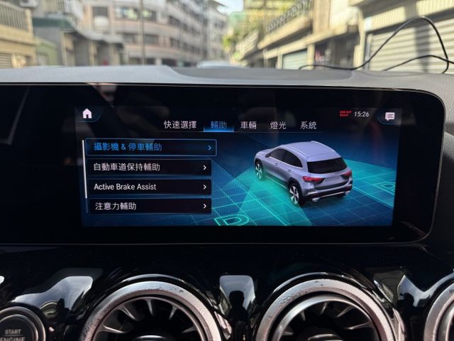 ★高規豪華版現折新車70萬~認證車原鈑件，IKEY.LV2.腳踢尾門.雙電動椅.盲點.自動停車.LED頭燈，可全額貸款★  第14張相片