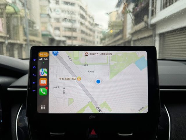★豪華版+升級影音全配~僅跑五萬，IKEY.ACC.車道維持.導航.CARPLAY.倒車顯影，認證原鈑可全貸，原廠保固★  第12張相片