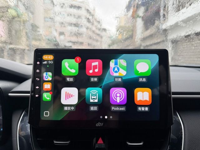 ★豪華版+升級影音全配~僅跑五萬，IKEY.ACC.車道維持.導航.CARPLAY.倒車顯影，認證原鈑可全貸，原廠保固★  第13張相片
