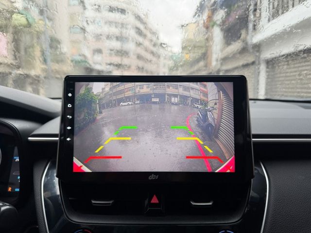 ★豪華版+升級影音全配~僅跑五萬，IKEY.ACC.車道維持.導航.CARPLAY.倒車顯影，認證原鈑可全貸，原廠保固★  第14張相片
