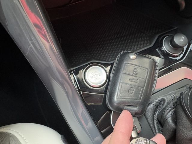 ★年底車1.5渦輪高規DESIGN版~原廠保固中，IKEY.LV2.電尾門.盲點.導航.LED.自動停車，認證車原鈑件★  第11張相片