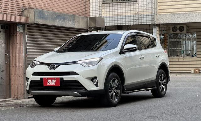 ★大滿配超美低里程豪華版+14萬精裝特仕~認證車原鈑件，IKEY.導航.電視.HUD.行車紀錄.側踏板.電動椅.LED★  第1張相片