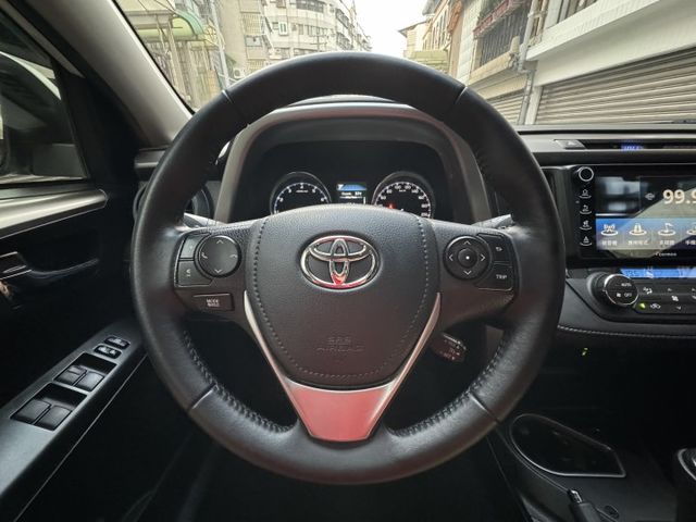 ★大滿配超美低里程豪華版+14萬精裝特仕~認證車原鈑件，IKEY.導航.電視.HUD.行車紀錄.側踏板.電動椅.LED★  第6張相片