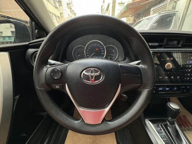 ★特價升級影音全配/LED尾燈~IKEY.導航.CARPLAY.倒車顯影.電視.恆溫.防滑.定速.日行燈，認證車可全貸★  第7張相片