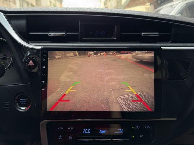 ★特價升級影音全配/LED尾燈~IKEY.導航.CARPLAY.倒車顯影.電視.恆溫.防滑.定速.日行燈，認證車可全貸★  第12張相片