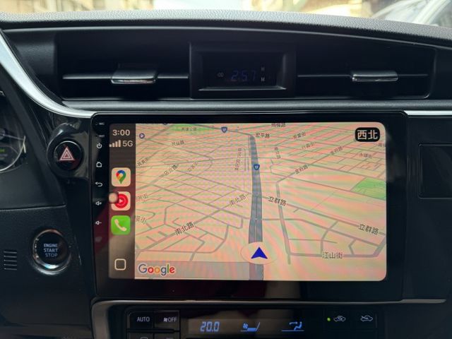 ★特價升級影音全配/LED尾燈~IKEY.導航.CARPLAY.倒車顯影.電視.恆溫.防滑.定速.日行燈，認證車可全貸★  第15張相片