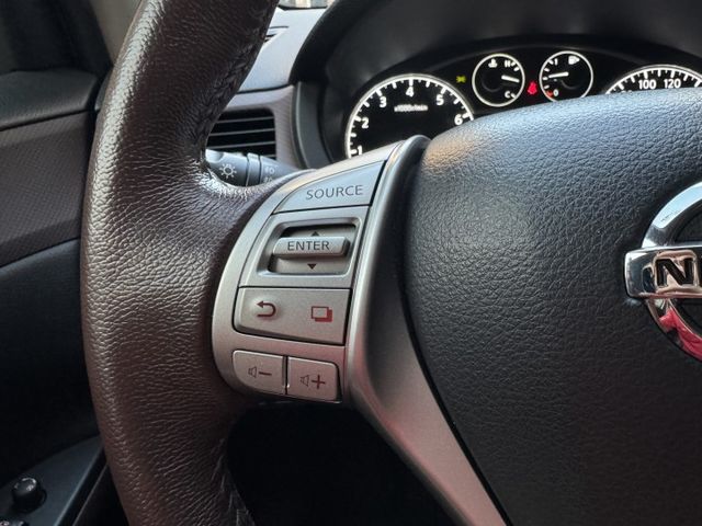 ★全台最低價~運動J版，最美白色系，認證車原鈑件，IKEY.定速.LED頭燈.CARPALY導航.盲點，原廠保養紀錄★  第10張相片