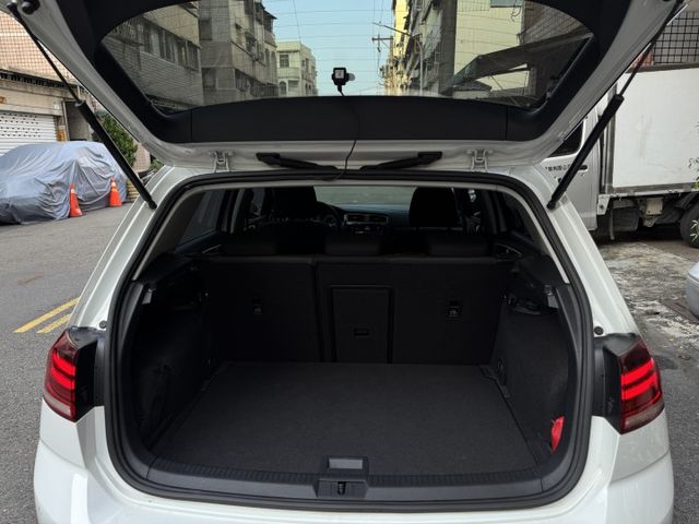 ★1.4渦輪CL版~省油省稅大動能，IKEY.ACC.AEB.LED頭燈.CARPLAY導航.倒車顯影，認證車原鈑件★  第17張相片