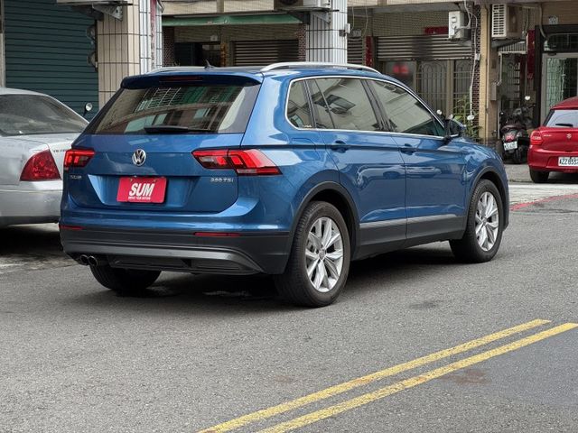 ★1.4渦輪高規CL版~僅跑7萬多，原廠保養紀錄，認證車原鈑件，IKEY.定速.電尾門.LED.電動椅.CARPLAY★  第2張相片