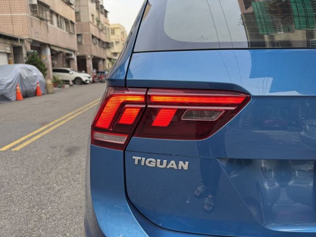 ★1.4渦輪高規CL版~僅跑7萬多，原廠保養紀錄，認證車原鈑件，IKEY.定速.電尾門.LED.電動椅.CARPLAY★  第16張相片