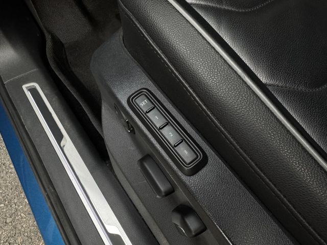 ★1.4渦輪高規CL版~僅跑7萬多，原廠保養紀錄，認證車原鈑件，IKEY.定速.電尾門.LED.電動椅.CARPLAY★  第19張相片