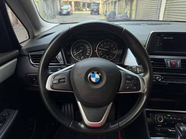 ★秒殺特價中~認證車原鈑件，IKEY.電尾門.LED頭燈.防滑系統.倒車顯影.電子手煞車，可全額貸款，比較後就知多便宜★  第12張相片