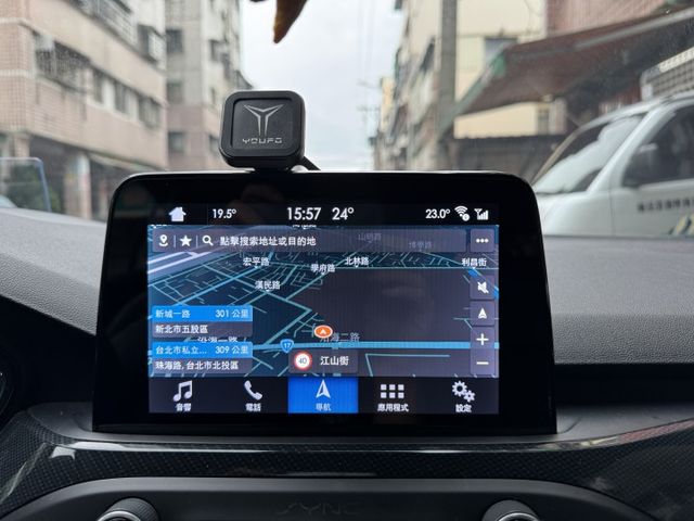 ★超美ST-LINE運動版~僅跑8萬多，認證車原鈑件，原廠大包.IKEY.LV2.盲點.HUD.B&O音響.LED頭燈★  第9張相片